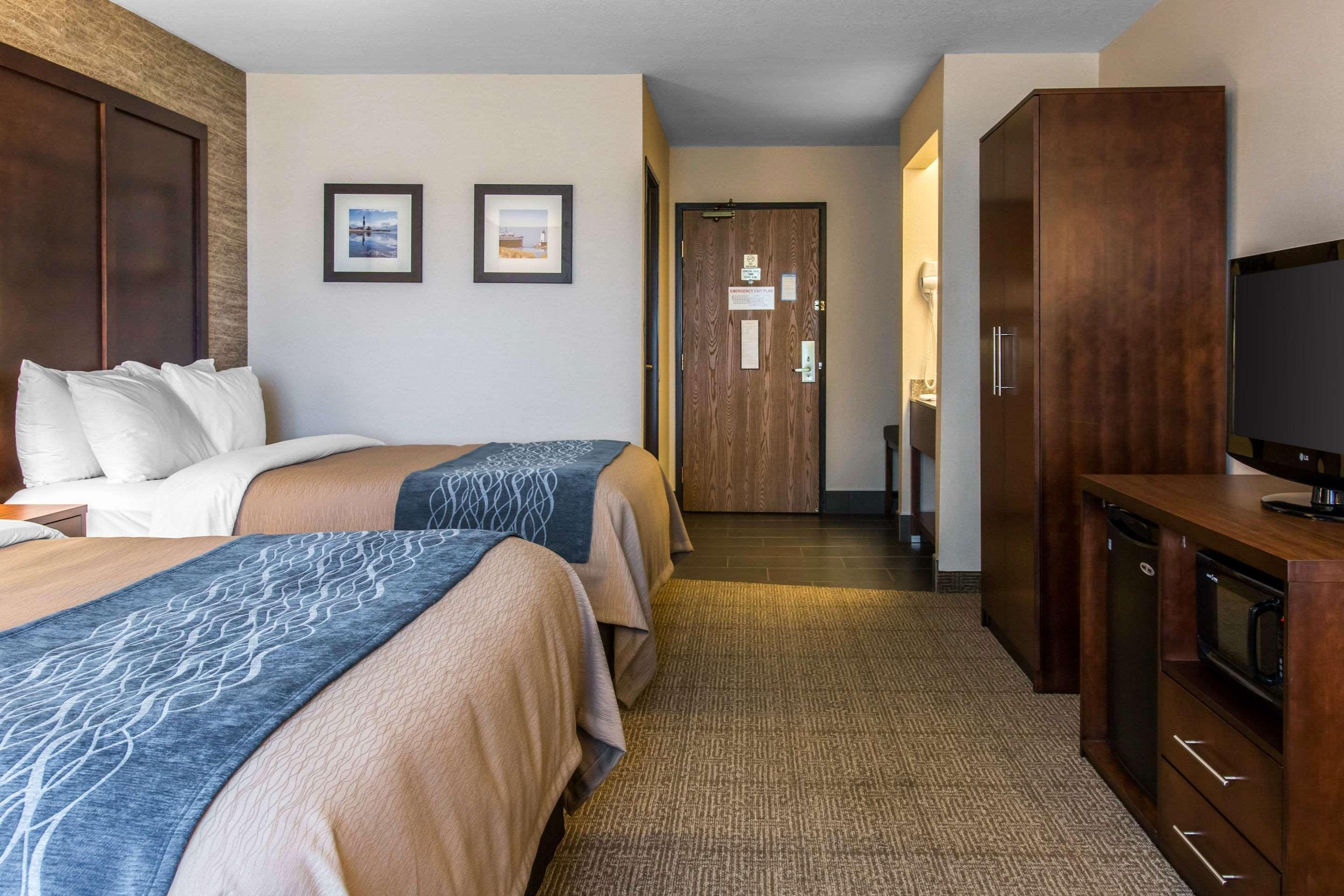 Comfort Inn Ludington Near Us-10 Luaran gambar
