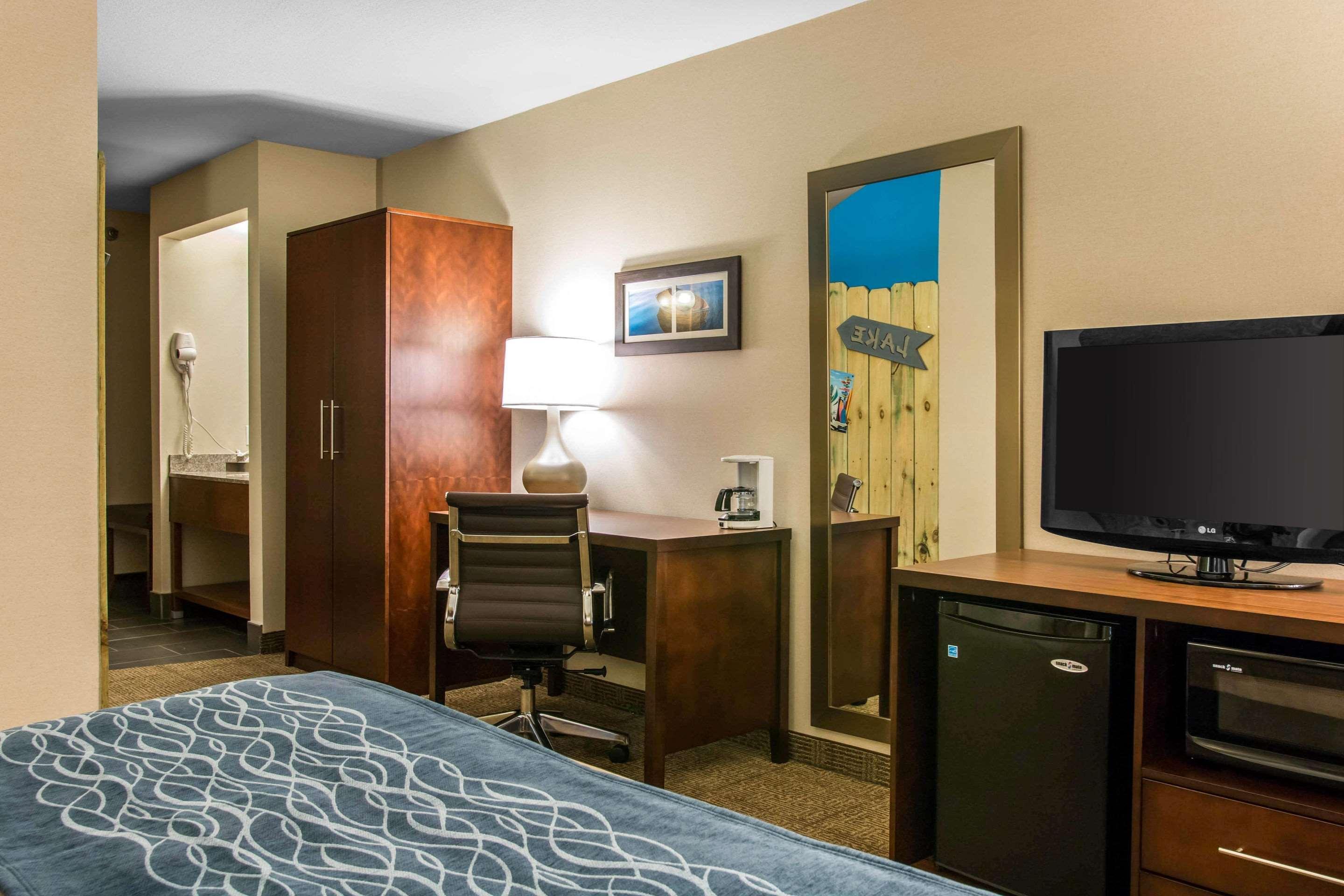 Comfort Inn Ludington Near Us-10 Luaran gambar