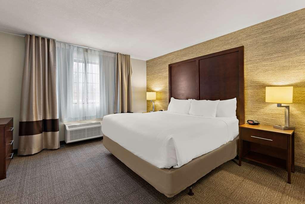 Comfort Inn Ludington Near Us-10 Bilik gambar