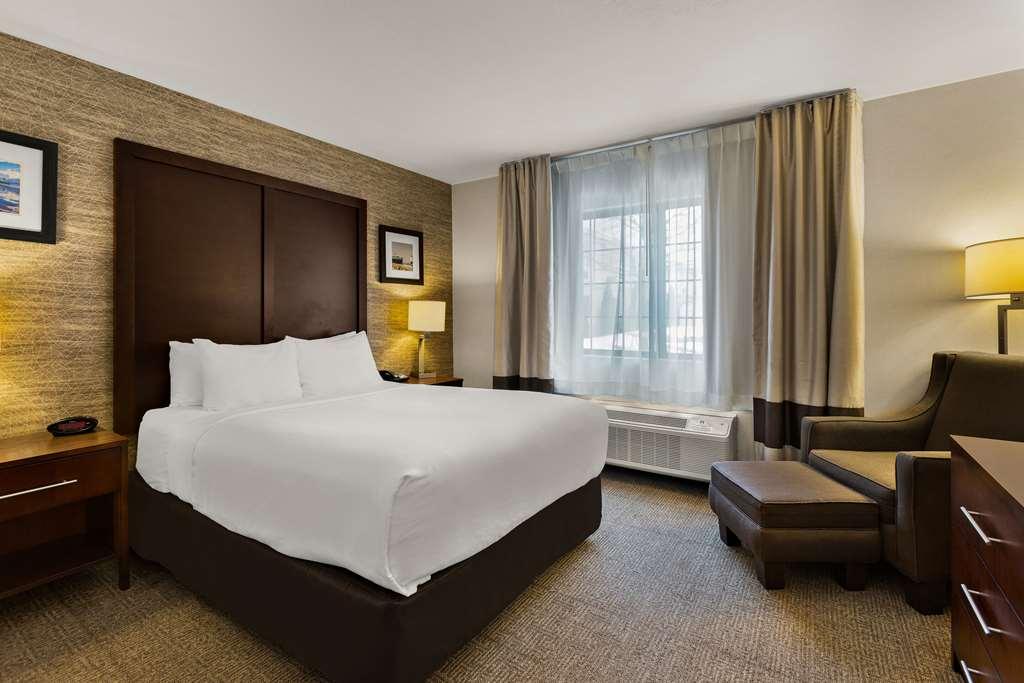Comfort Inn Ludington Near Us-10 Bilik gambar