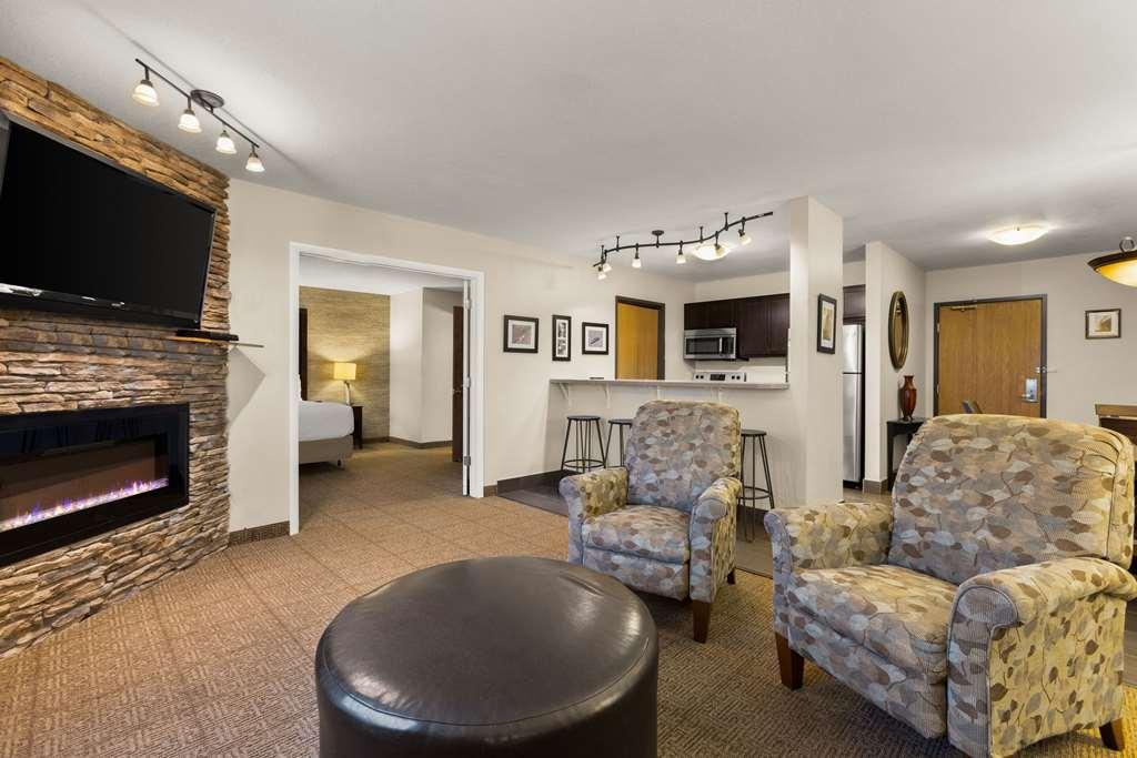 Comfort Inn Ludington Near Us-10 Bilik gambar