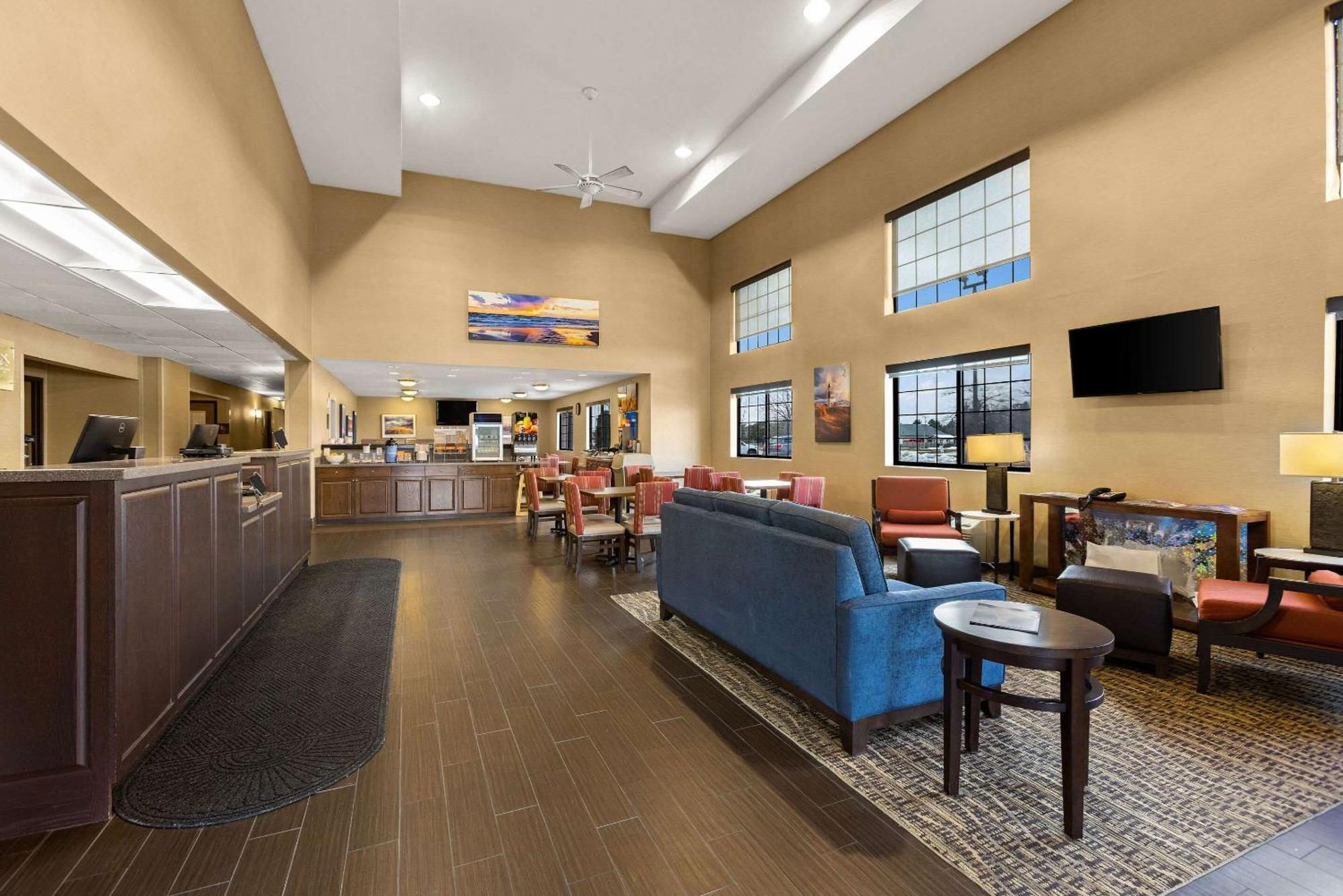 Comfort Inn Ludington Near Us-10 Luaran gambar