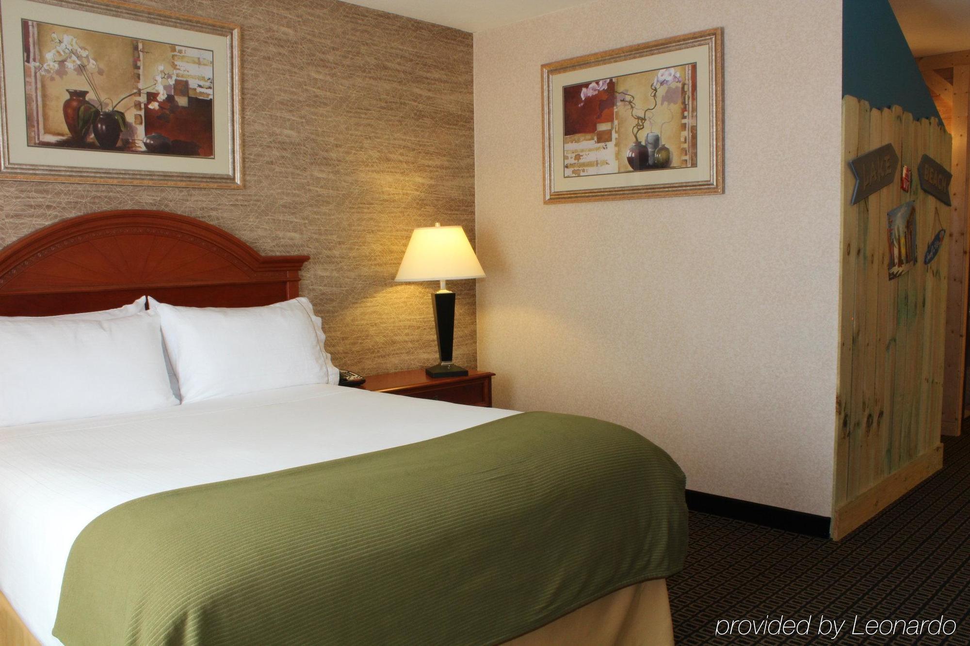 Comfort Inn Ludington Near Us-10 Luaran gambar